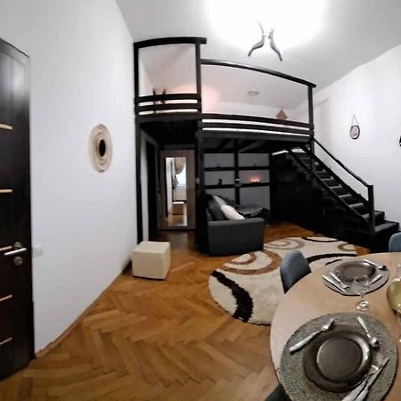 Sofia'S Home Comfy Studio In The Old Town Braszów Zewnętrze zdjęcie