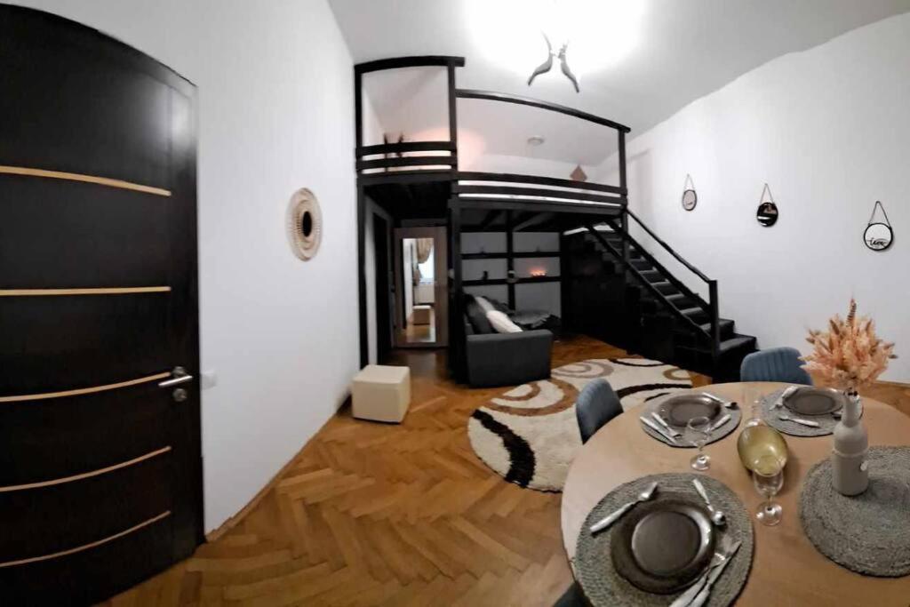 Sofia'S Home Comfy Studio In The Old Town Braszów Zewnętrze zdjęcie
